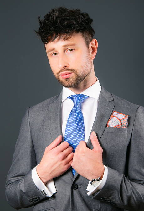 Der muskulöse Drew Dixon und der Hengst Joe Gillis lieben sich