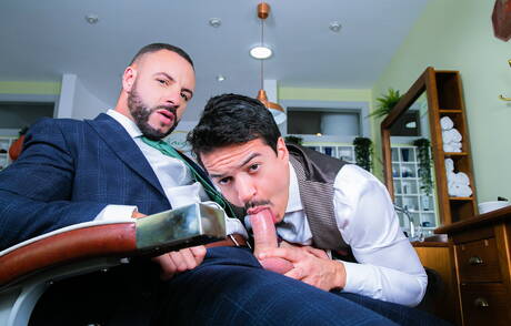 Der Muskelprotz Jonathan Miranda und der harte Kerl Leo Rosso lieben sich