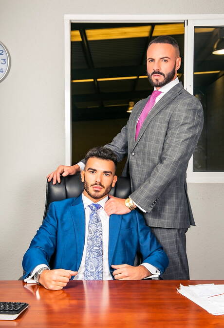 O durão Leo Rosso e o musculoso Pol Prince se chupando e transando