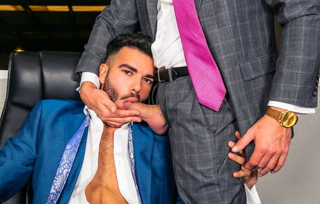 O durão Leo Rosso e o musculoso Pol Prince se chupando e transando