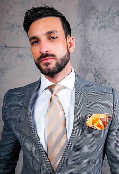 Men At Play: Muscular Javi Gray and muscular Ricky Blue in hot homosexual action