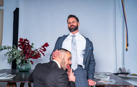 Der harte Kerl Dani Robles und der muskulöse Gustavo Cruz lieben sich