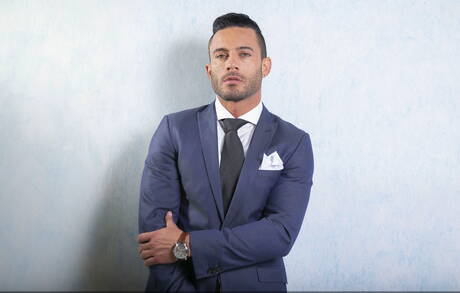 Der brasilianische harte Kerl Andy Star und der harte Kerl Pierre Alexander ficken in den Arsch, nachdem sie Schwänze gelutscht haben