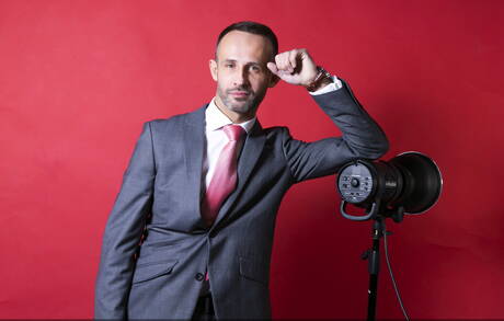 Der harte Kerl Franky Fox und der bullige Vadim Romanov ficken den Arsch, nachdem sie einen Schwanz gelutscht haben