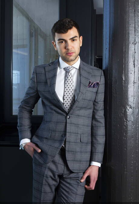 Men At Play: Brazilian muscular Alexander Muller and dutch beefy Logan Moore fuck ass after sucking