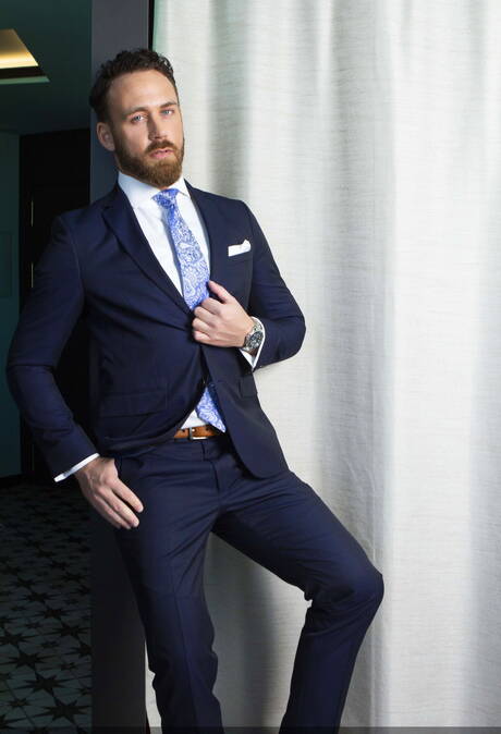 Brazilian muscular Alexander Muller and dutch beefy Logan Moore fuck ass after sucking