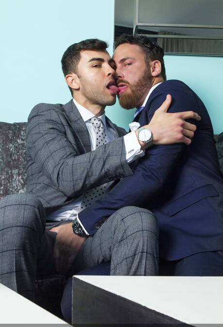 Men At Play: Brazilian muscular Alexander Muller and dutch beefy Logan Moore fuck ass after sucking