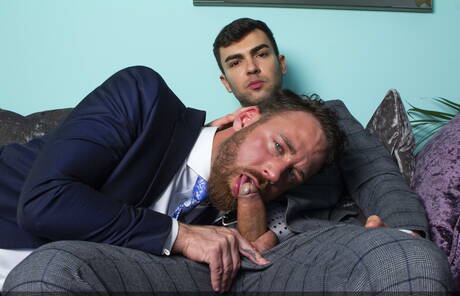 Brazilian muscular Alexander Muller and dutch beefy Logan Moore fuck ass after sucking