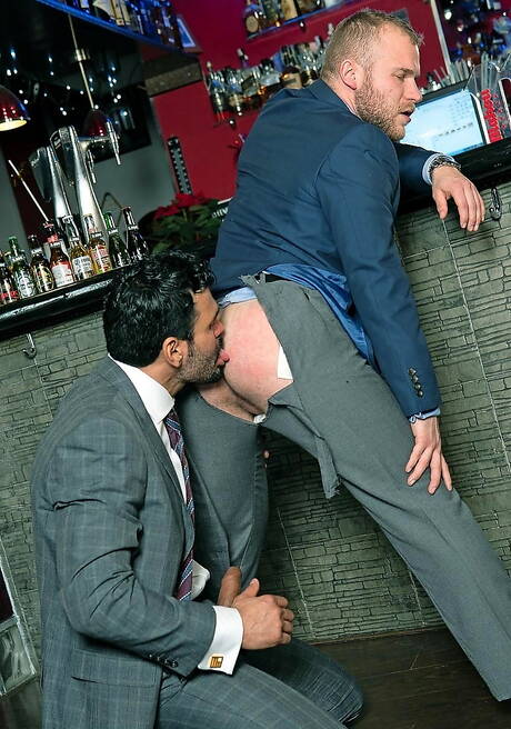 Tough guy Jean Franko and beefcake Malek Tobias have a good oral sex