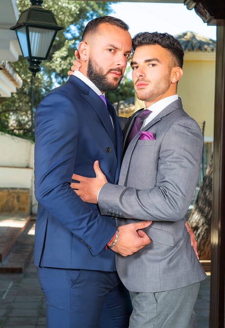 espanhol Pol Prince e o urso gay português Sir Peter em sexo anal intenso ao ar livre