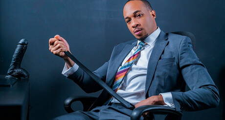 黑人超級帥哥Trent King用玩具自慰