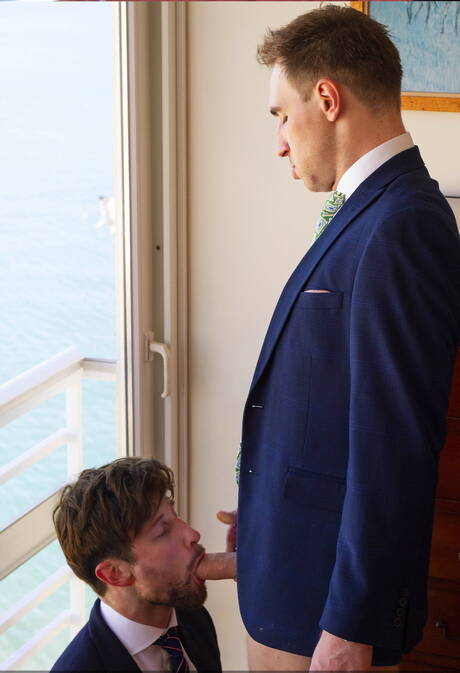 Der englische Otter Drew Dixon und der gut gebaute Pole Kayden Gray in heißer homosexueller Action