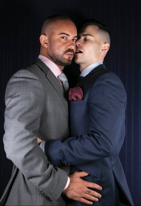 Men At Play: Stud Bruno Max and well-built Lukas Daken in hot ass bang