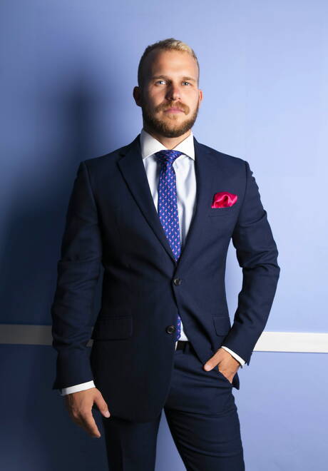 Men At Play: 大力士馬利克·託拜厄斯和超級猛男尼克·諾斯互相吸吮和操弄