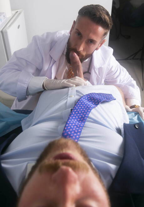 Strongman Malek Tobias and superstud Nick North sucking and fucking each other