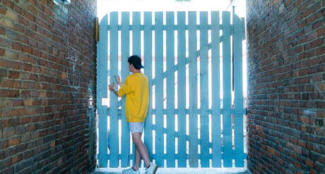 Canadian pretty boy Edward Terrant and american hairy stud James Fox fuck ass after sucking dick outside