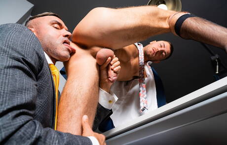 Beefcake Craig Marks and husky guy Manuel Skye in hard anal sex