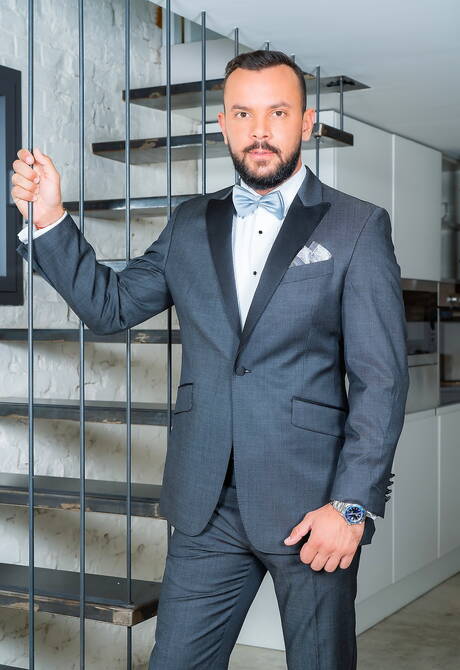 Der lateinamerikanische Bulle Emir Boscatto und der reife portugiesische Bär Sir Peter ficken nach dem Schwanzlutschen