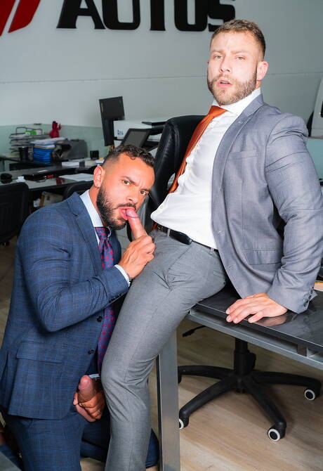 Spanish muscular Diego Reyes and portuguese mature bear Sir Peter fuck ass after sucking