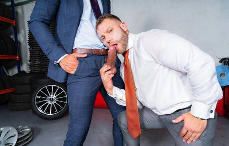 Spanish muscular Diego Reyes and portuguese mature bear Sir Peter fuck ass after sucking