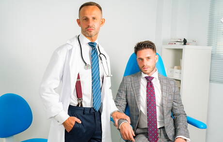 Beefy Manuel Reyes and tough guy Vadim Romanov sucking and fucking each other