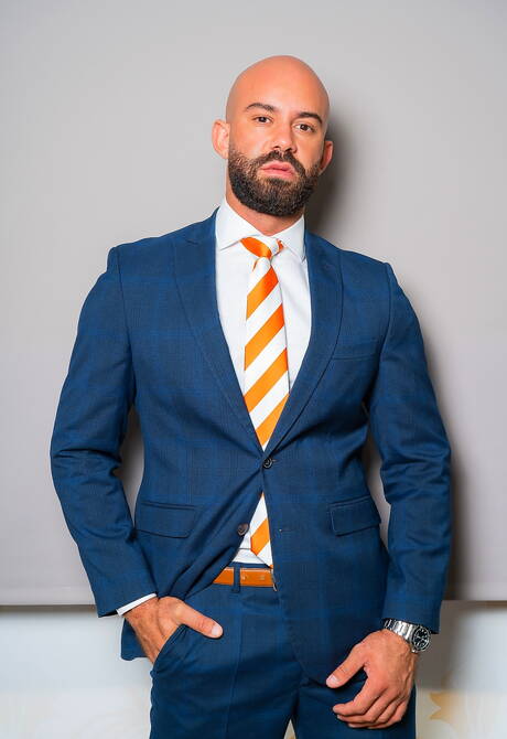 Husky guy Bruno Max and hunk Ricky Hard sucking and fucking each other