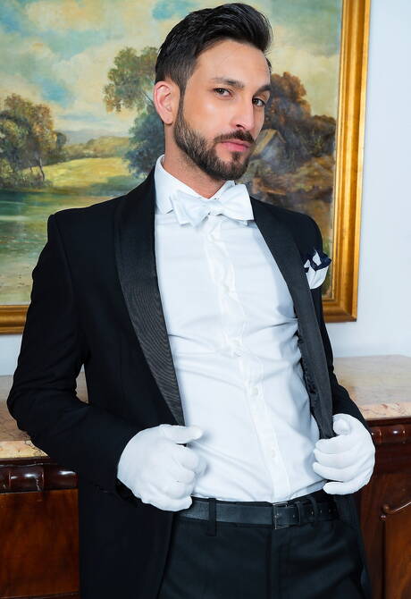 Men At Play: Husky guy Cristian Sam and hunk Javi Gray in hot ass fuck action