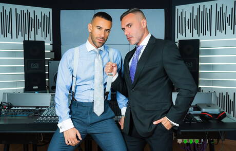 Der bullige Gustavo Cruz und der attraktive Manuel Skye lieben sich