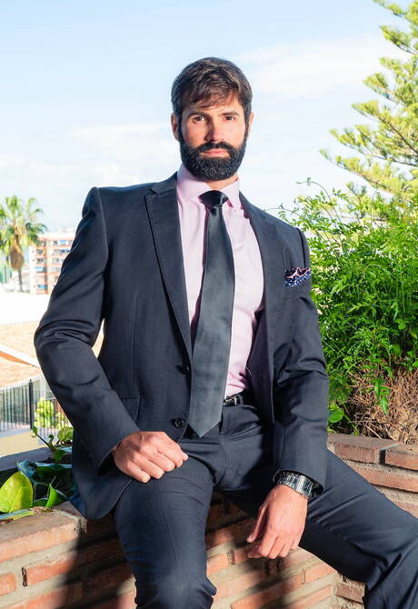 Men At Play: Spanish mature bear Dani Robles and russian husky guy Dato Foland fuck ass after sucking outside