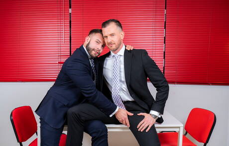 Potężny Diego Reyes i superogier Franky Fox uprawiają gorący seks