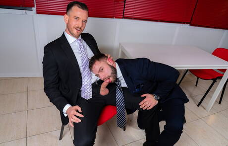 Potężny Diego Reyes i superogier Franky Fox uprawiają gorący seks