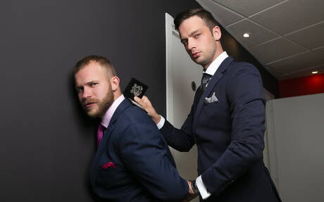 Well-built Damon Heart and husky guy Malek Tobias fuck after blowjob