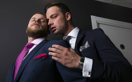 Well-built Damon Heart and husky guy Malek Tobias fuck after blowjob