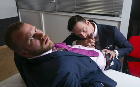 Well-built Damon Heart and husky guy Malek Tobias fuck after blowjob