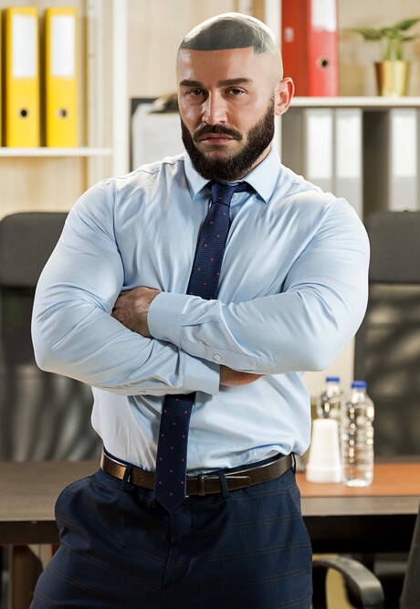 Men At Play: French bodybuilder Francois Sagat and norwegian strongman Tyler Berg have a hot couple scene