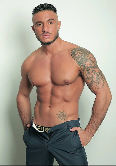 Men At Play: Latino muscular Dann Grey and spanish well-built Klein Kerr fuck after dick sucking