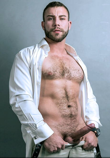 Men At Play: Spanish hairy stud Dario Beck and spanish bodybuilder Diego Reyes in hot homosexual scene