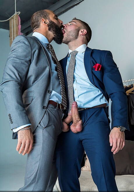 Men At Play: Tough guy Diego Reyes and well-built Paco in hot homosexual action