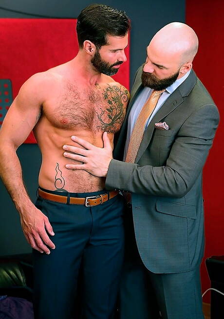 Spanish bear Dani Robles and italian hot bear Max Duro in cock sucking scene