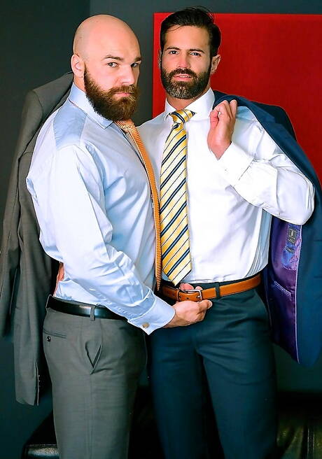 Men At Play: Spaanse beer Dani Robles en Italiaanse sexy beer Max Duro in pikzuigscène