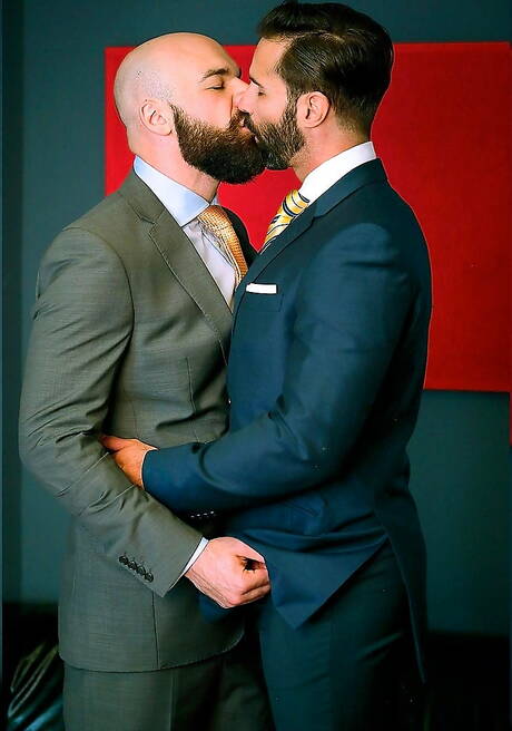 Spanish bear Dani Robles and italian hot bear Max Duro in cock sucking scene