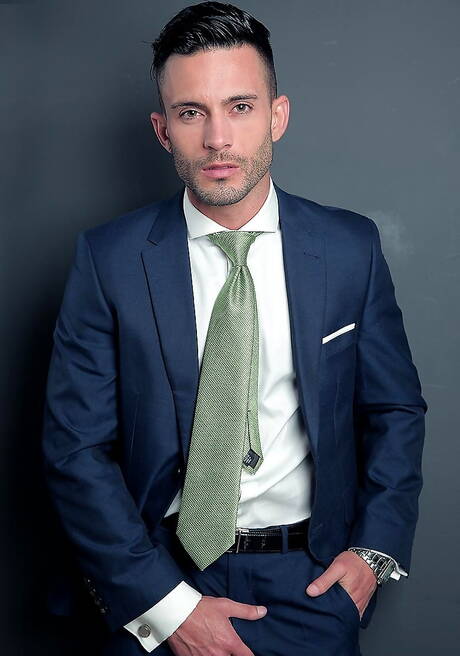 Strongman Andy Star and superstud Salvador Mendoza in hot anal sex