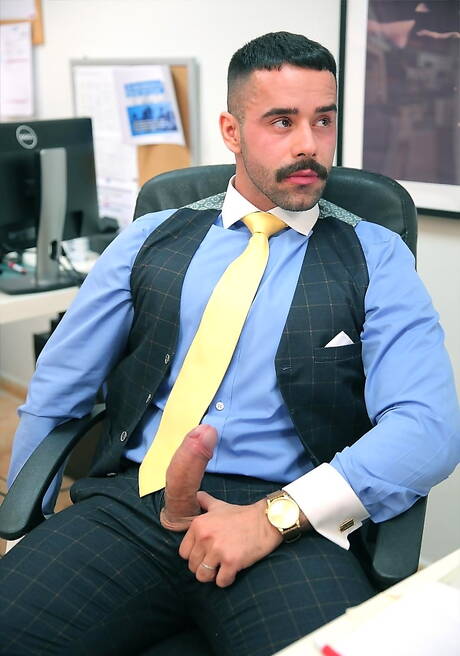 Belgian muscular Damon Heart and french hot bear Teddy Torres love each other