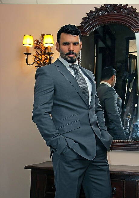 Der haarige spanische Hengst Dario Beck und der venezolanische Otter Jean Franko ficken nach dem Schwanzlutschen