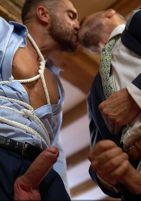 Latino bodybuilder Emir Boscatto and canadian hunk Manuel Skye bondaged