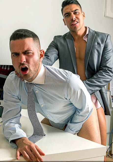 Sensual guy Robbie Rojo and beautiful buddy Salvador Mendoza banged each other