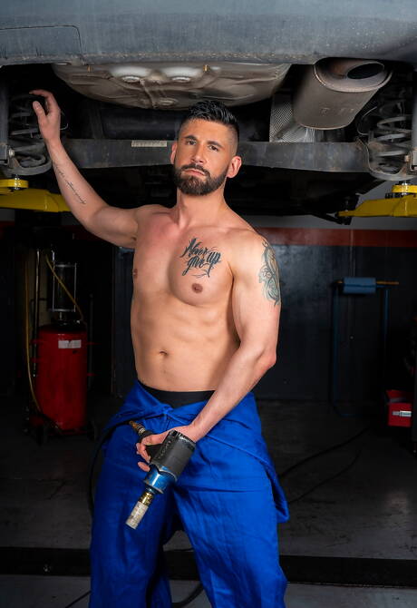 Der starke Mann Drew Dixon und der attraktive Justin Jett haben heißen Analsex