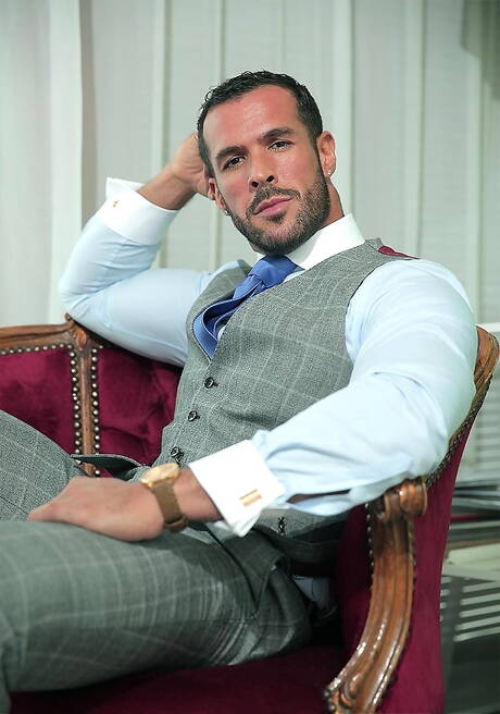 Men At Play: Brazilian muscular Andy Star and latin mature bear Denis Vega sucking and screwing each other