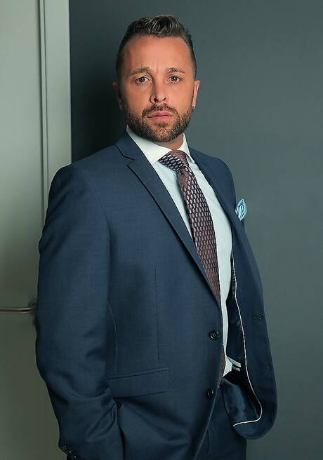 Der Hengst Frank Valencia und der heiße Latino-Twink Ken Summers haben guten Sex