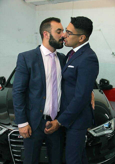 Der heiße Salvador Mendoza und der sinnliche Typ Xavi Duran haben Analsex